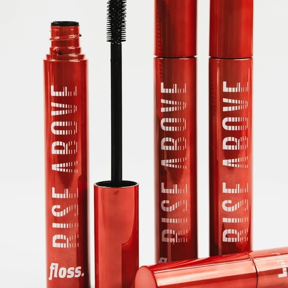 Rise Above Lengthening Mascara - Picture 2 of 4